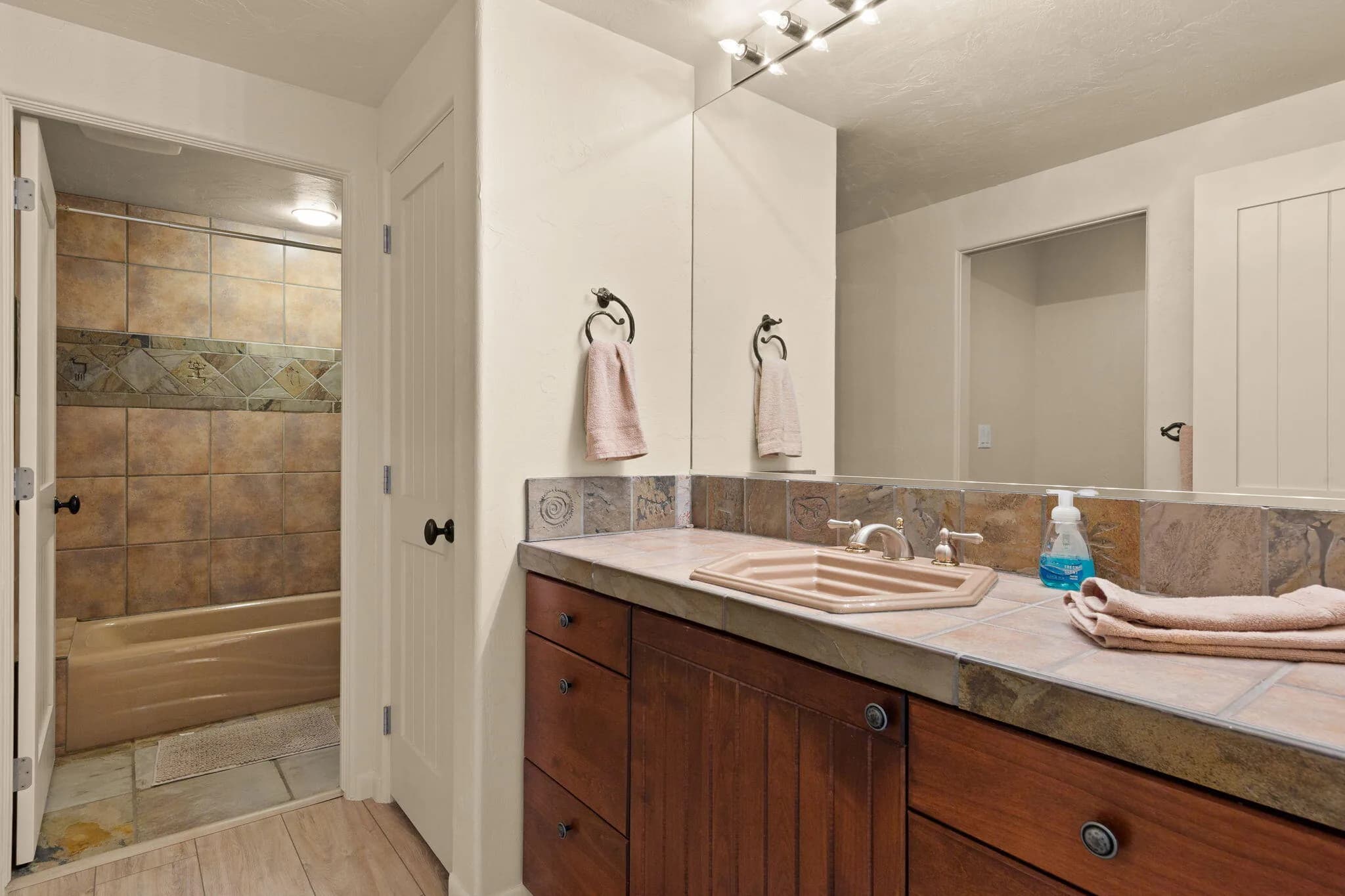 2255 N Tuweap Drive #9 - Photo 23